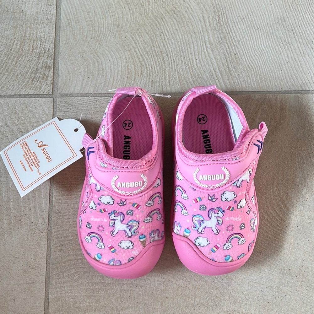 Angugu Girls Water Shoes Non Slip for Beach